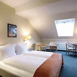 Mercure Frankfurt Airport 4*