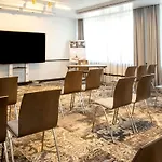 Mercure Frankfurt Airport 4*