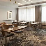 Mercure Frankfurt Airport 호텔 4*
