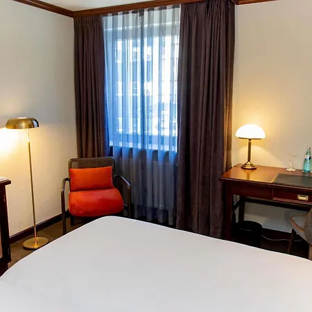 酒店 Mercure Frankfurt Airport 4*