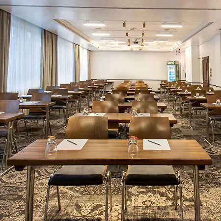 Mercure Frankfurt Airport 4*
