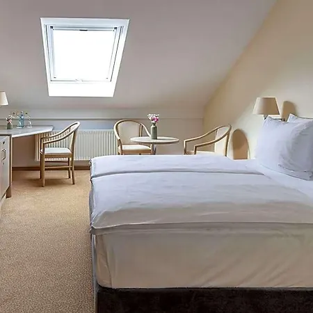 Mercure Frankfurt Airport فندق
