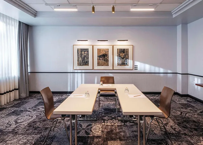 Hotel Mercure Frankfurt Airport 4*